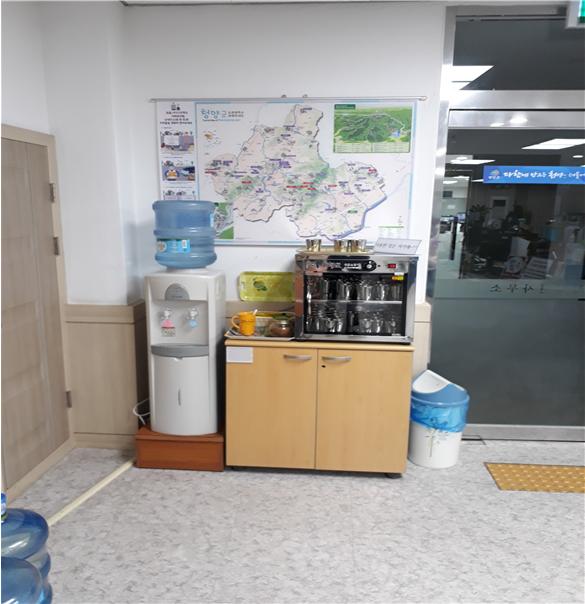 0820 청남면이 일회용컵 사용을 줄이기위해스테인리스컵과 적외선건조기를 비치_다