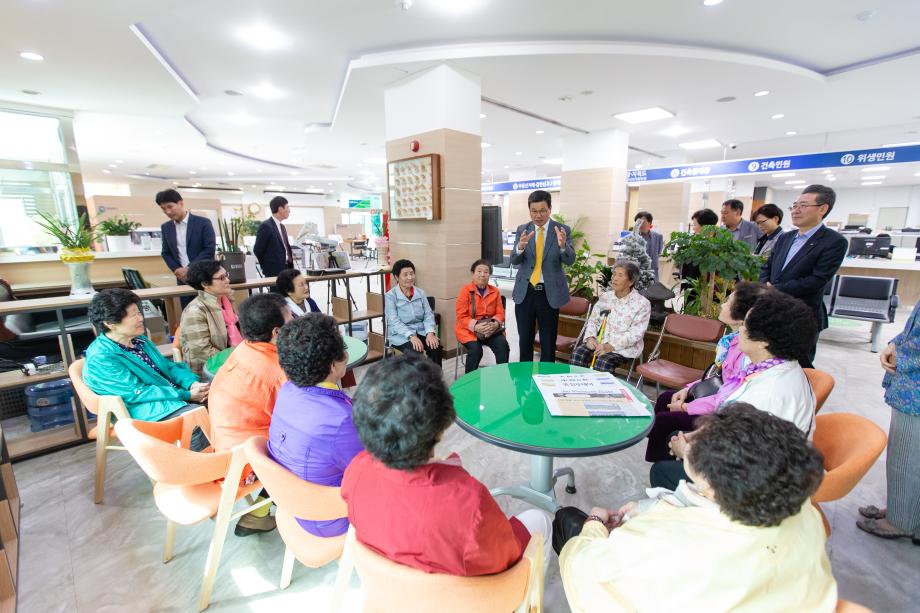 190508_민원봉사실 문해교육 전시_0002