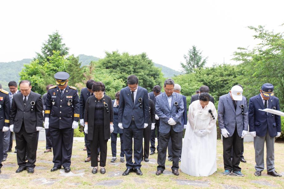 190606_제 64회 현충일 충혼탐 참배_0006