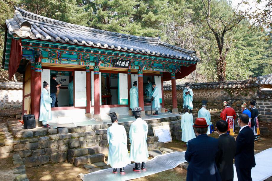 면암 최익현 선생 추계 제향20211021_171535228 (23)