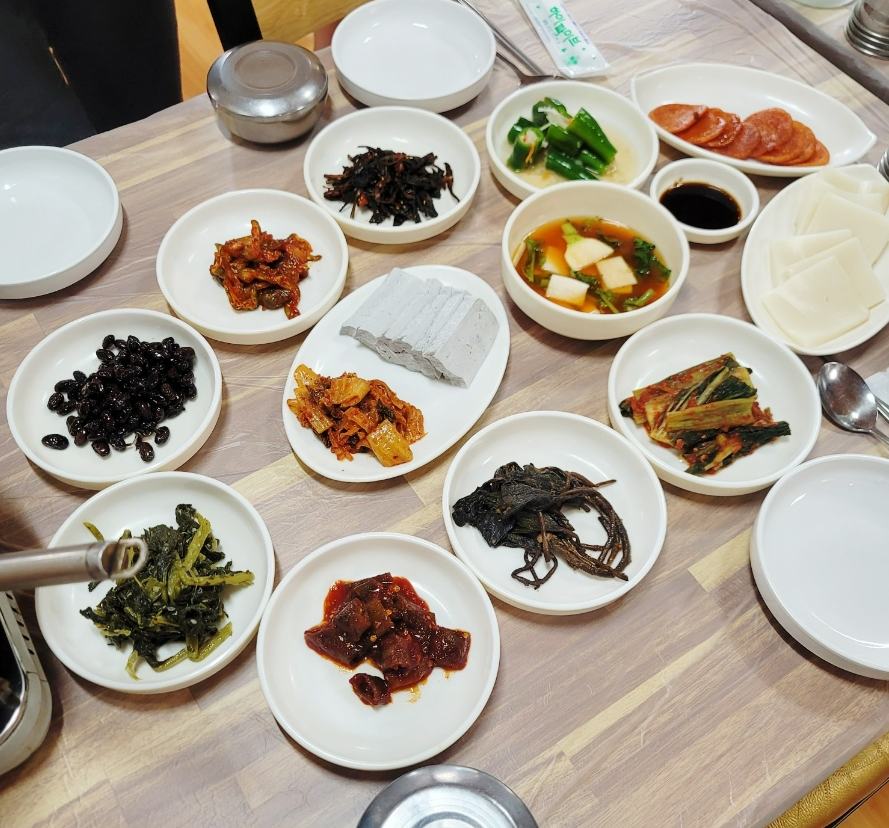 고향촌(밑반찬).PNG