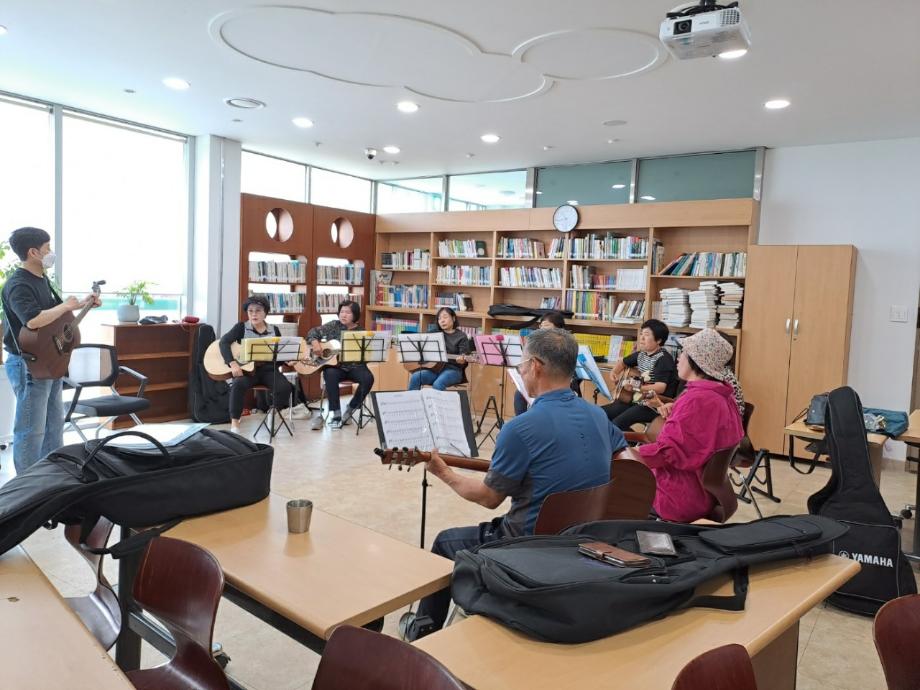 BandPhoto_2024_01_03_08_51_42