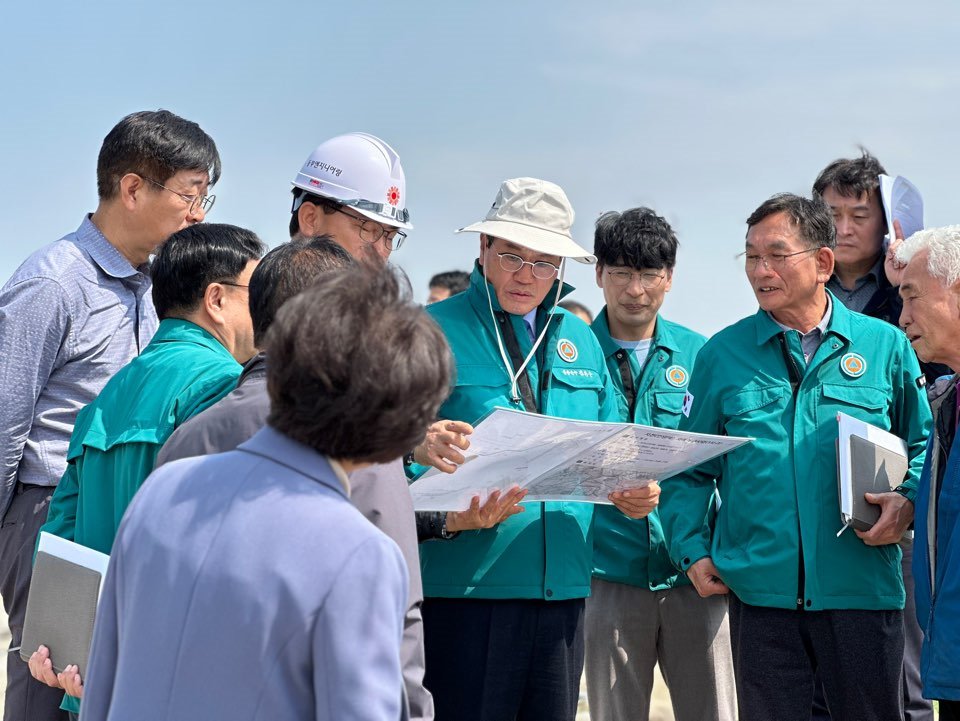 김돈곤 청양군수, 우기 대비 재해복구사업장 현장점검.png