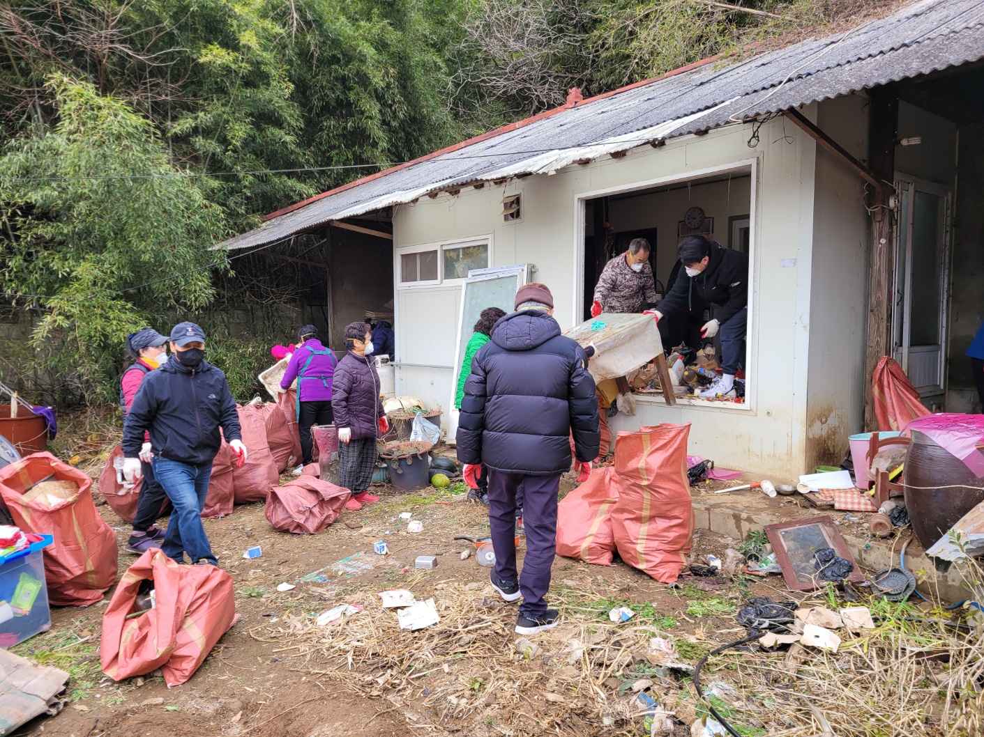 3. 청양군 희망복지지원단  주거환경개선 등 맞춤형 지원 실시(1-1)