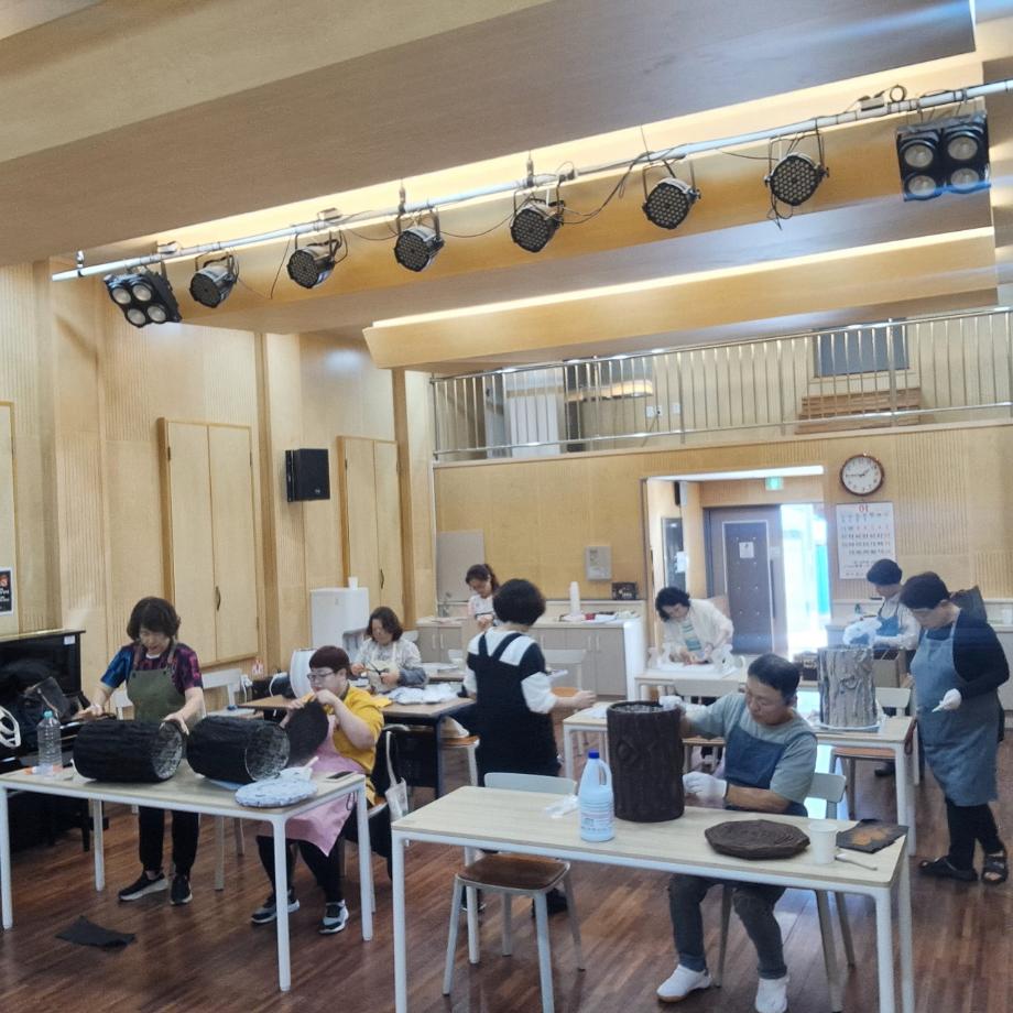 BandPhoto_2026_01_12_09_48_09