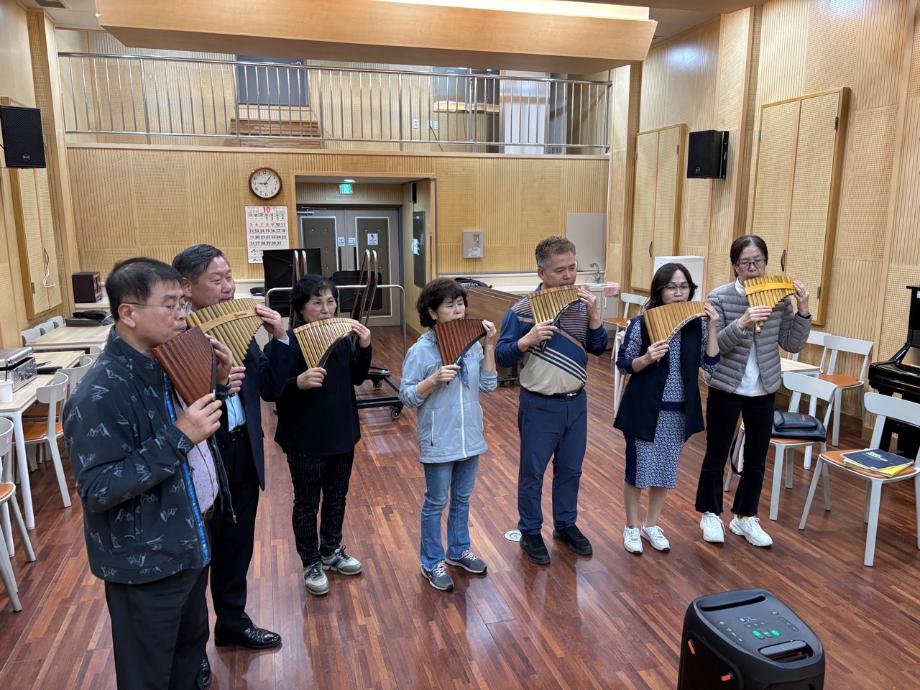 BandPhoto_2026_01_12_09_45_41