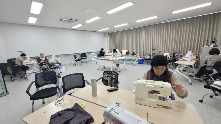 BandPhoto_2026_01_12_11_11_49