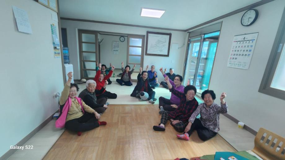 BandPhoto_2025_09_04_15_29_17