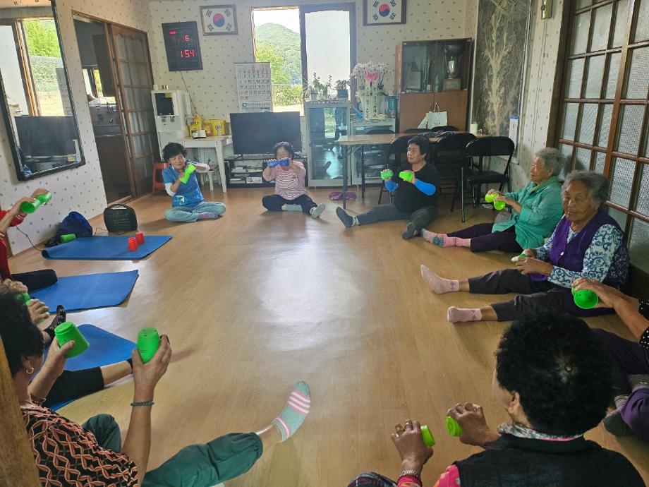 BandPhoto_2025_07_15_09_27_24