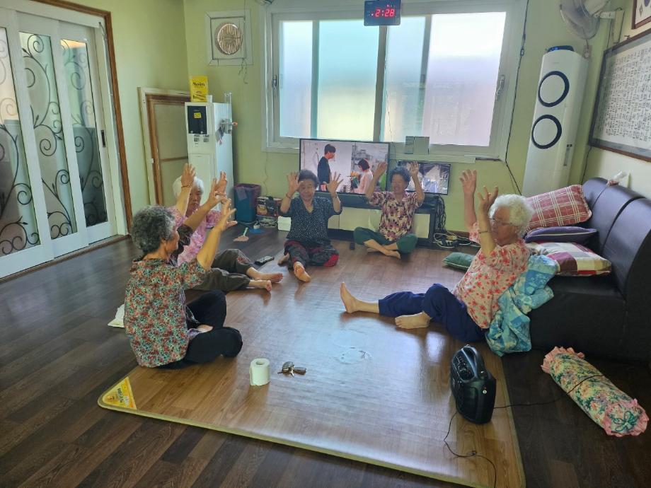 BandPhoto_2025_09_04_15_17_05