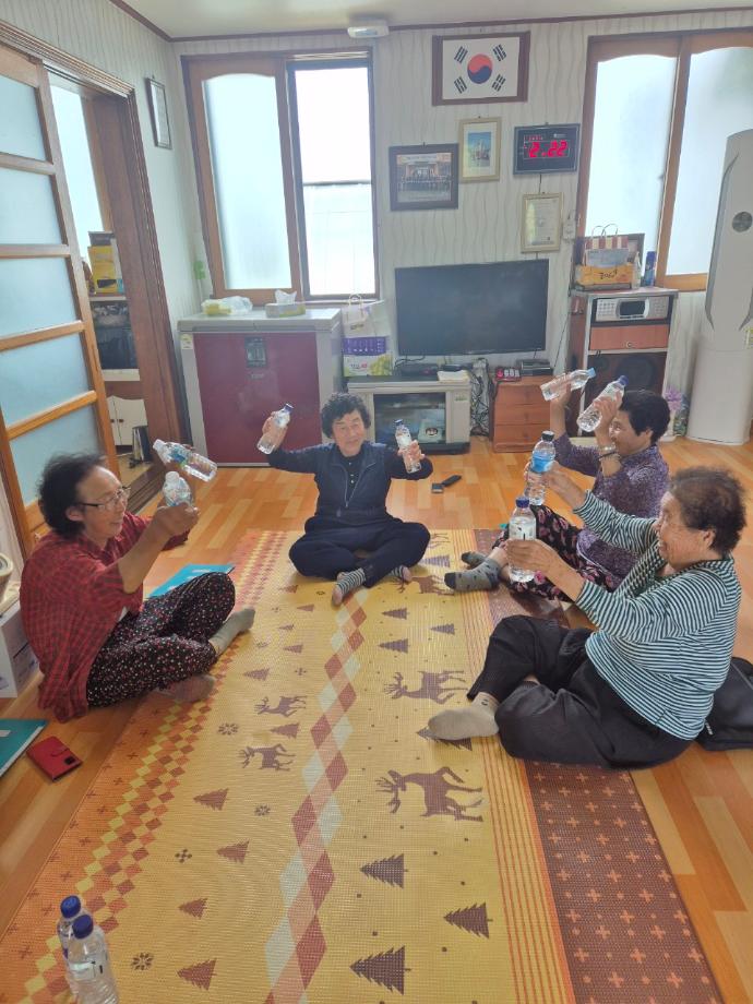 BandPhoto_2025_09_04_15_13_34