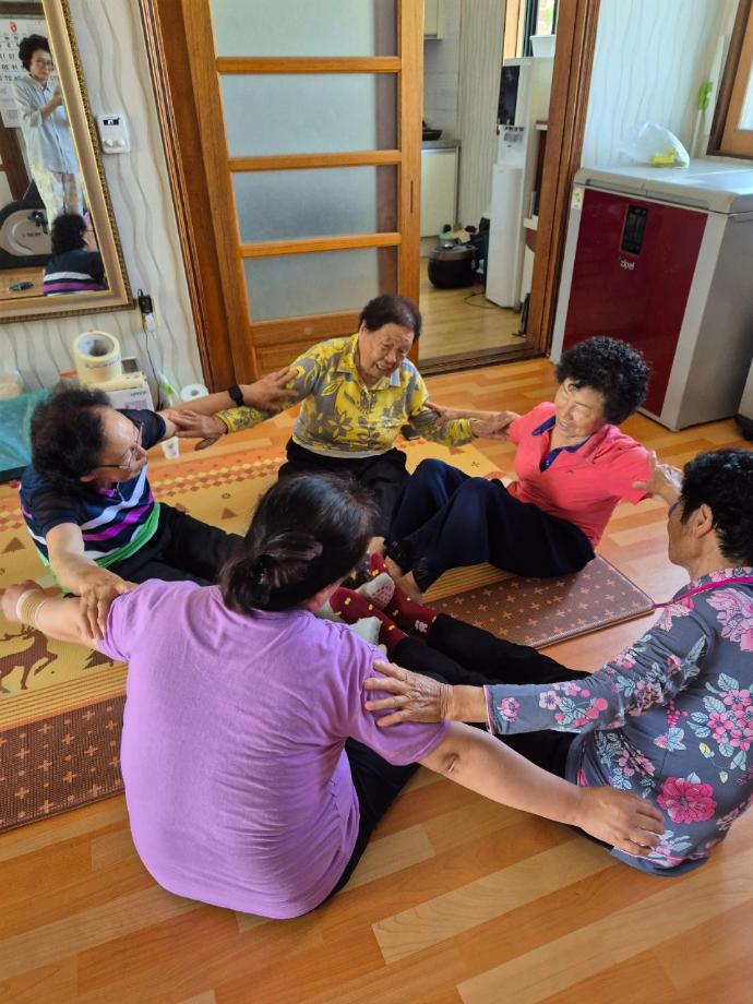 BandPhoto_2025_09_04_15_13_43