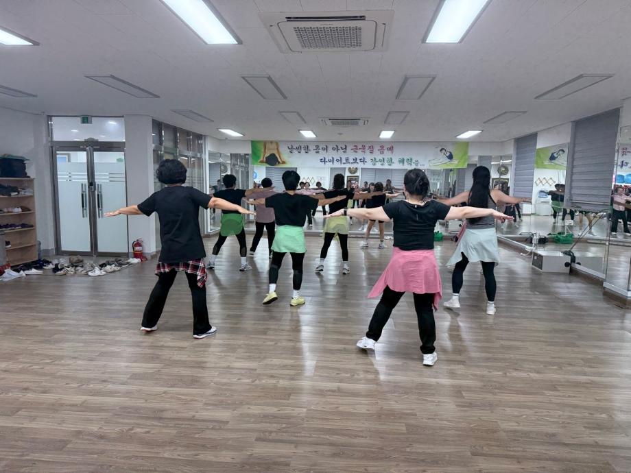 BandPhoto_2026_01_12_14_04_25