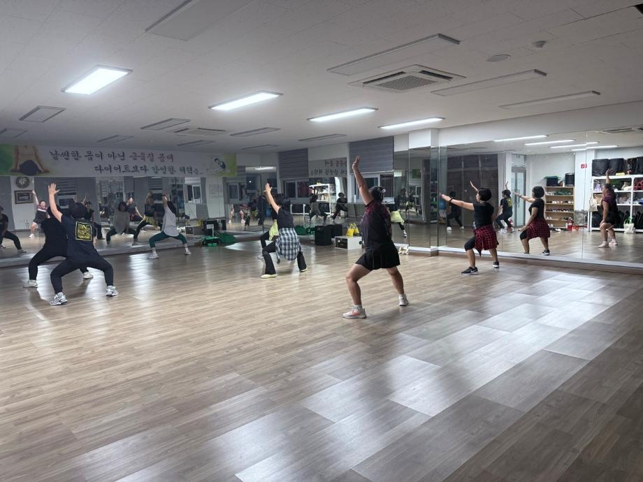 BandPhoto_2026_01_12_14_04_11