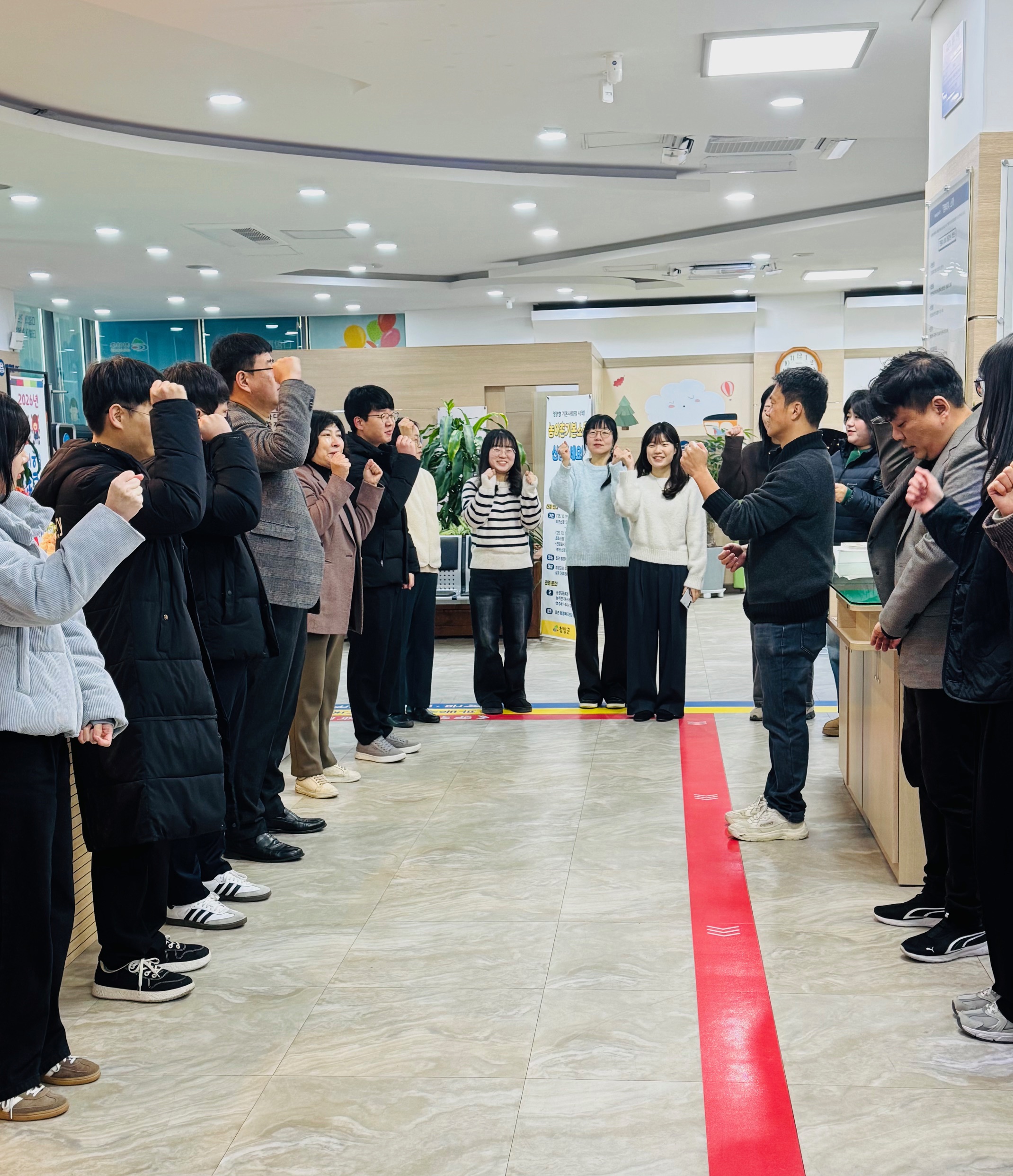 2. 친절은 기본  쾌적함은 덤! 청양군 민원실의 특별한 화요일(1-2).jpeg