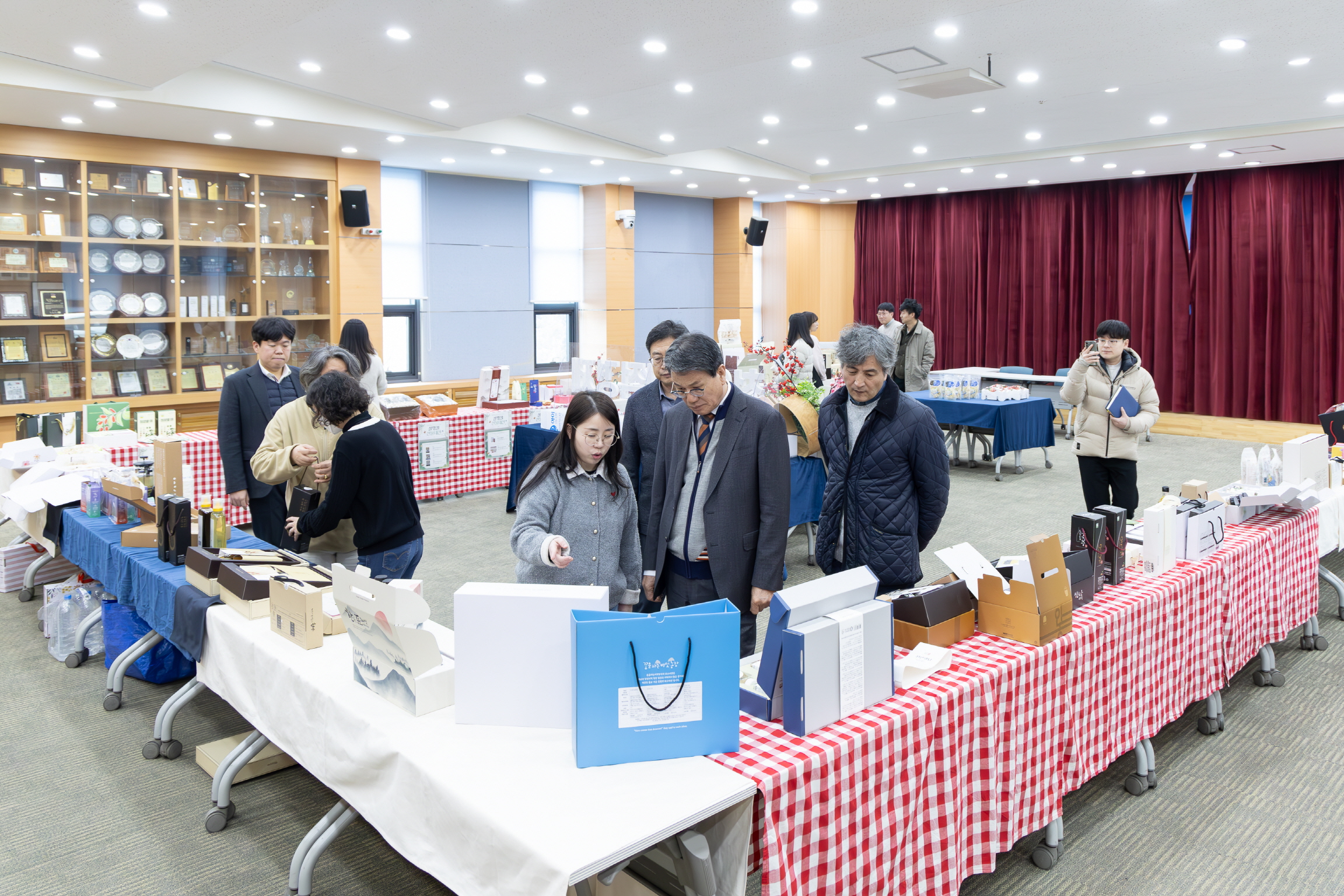 4. 청양군  설 맞이 우수 농특산물·사회적경제 특판전 성료(1-1)