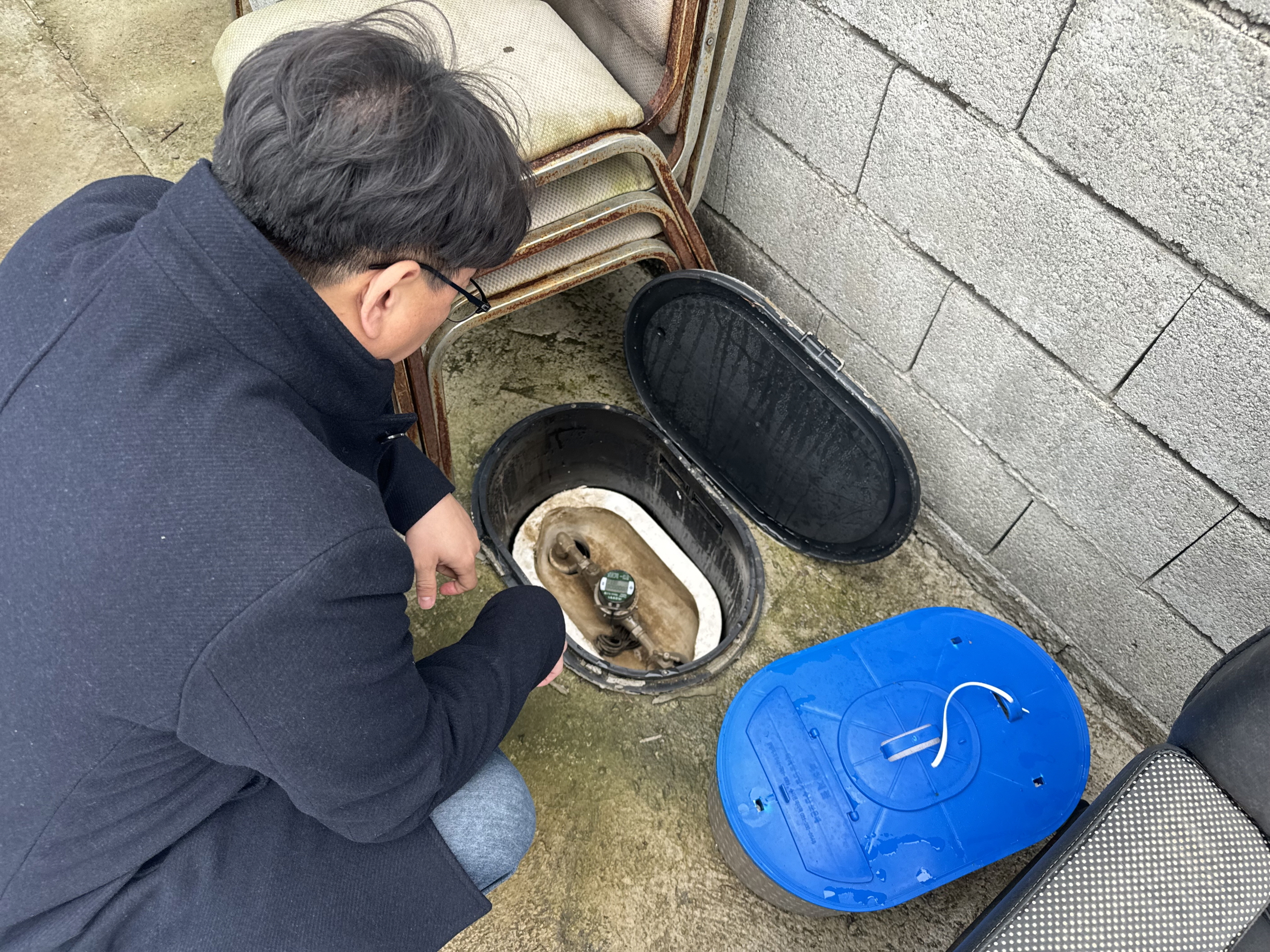 4. 청양군  해빙기 상수도 시설물 집중 안전점검 ‘단수 제로’ 총력(2).jpeg