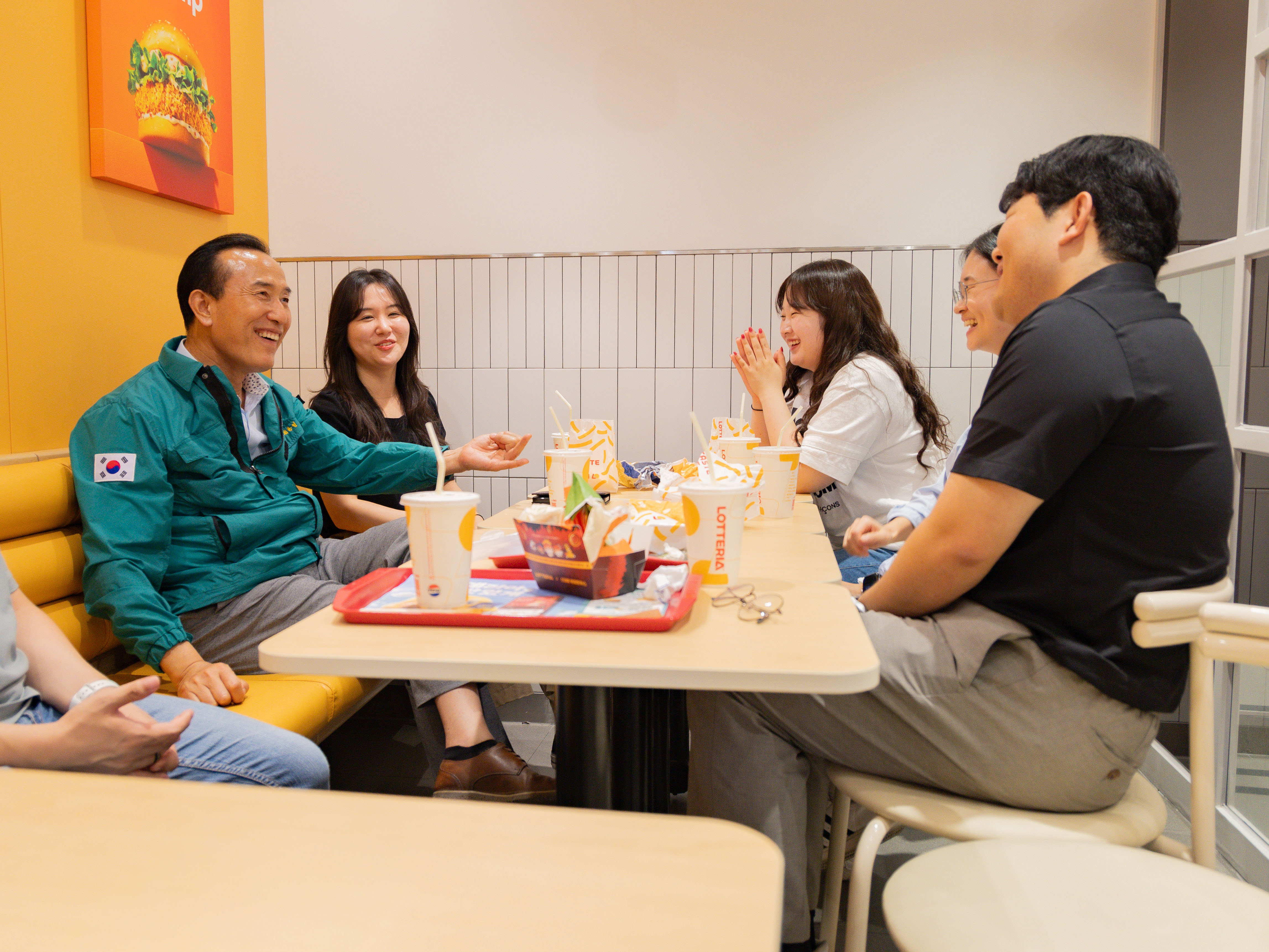 2. 청양군, 햄버거 간담회로 젊은 직원들과 ‘격의 없는 소통’(2)
