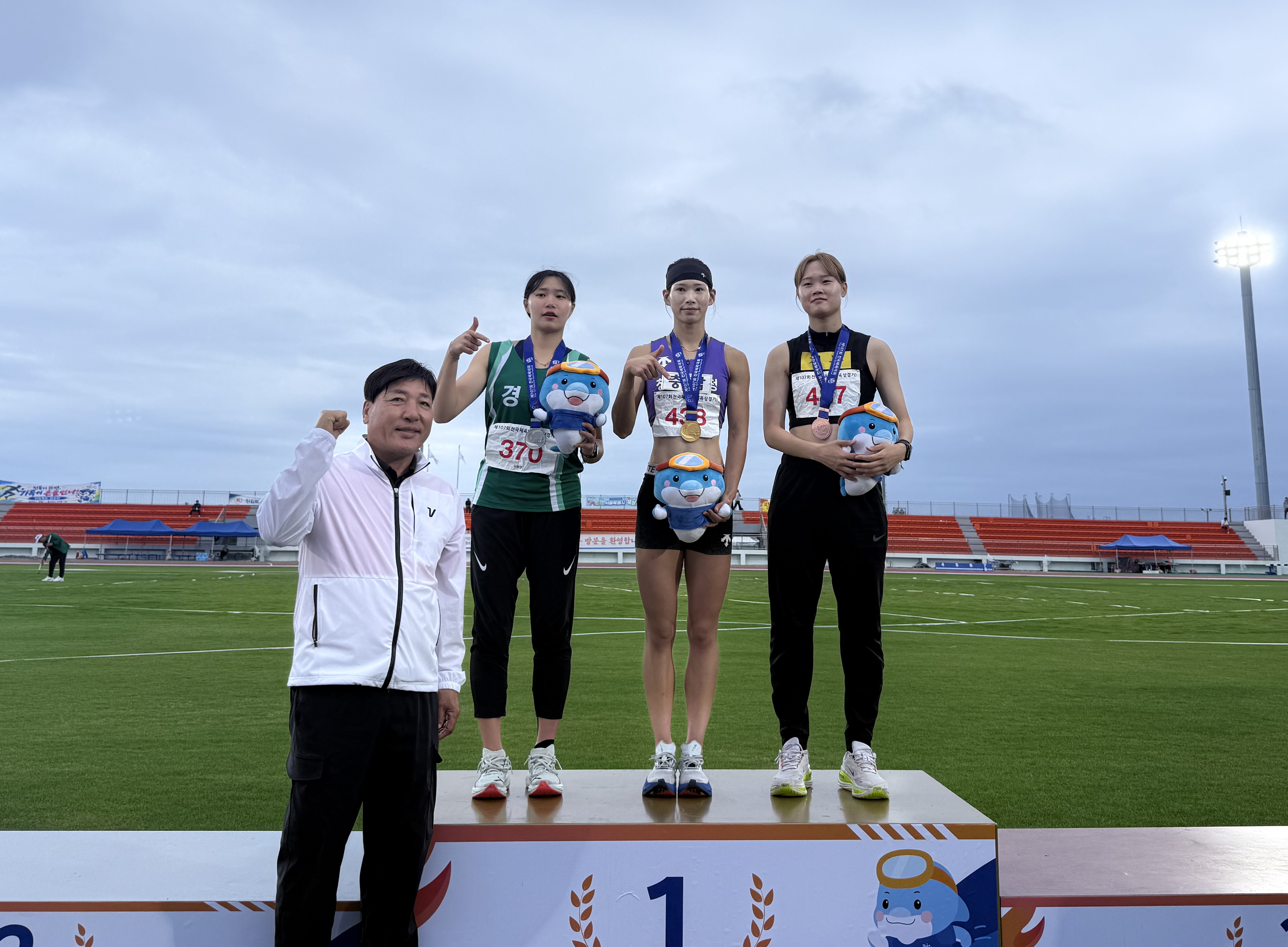2. 청양군 선수단, 제107회 전국체전서 금 4개 등 총 8개 메달 수확 ‘쾌거’(1-2)