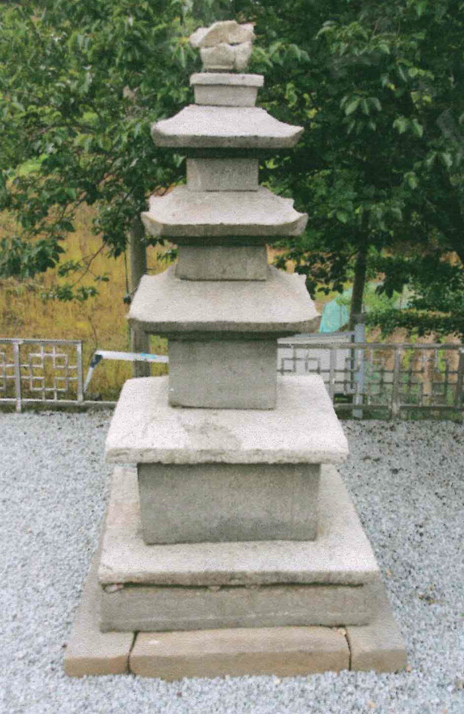 정산남천리석탑(定山南泉里石塔)