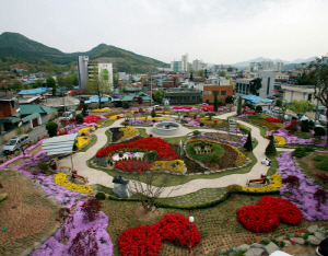 청양 인근공원 주민 사랑 듬뿍
