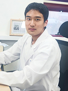 김진욱