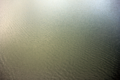 칠갑저수지의 수면